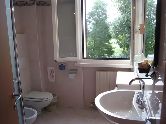 Bathroom 5, Mini Hotel Le Ville, Modena