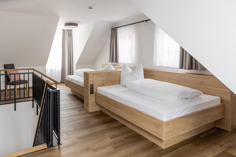 Bedroom 2, Gasthof Zum Roten Haus, Biberach