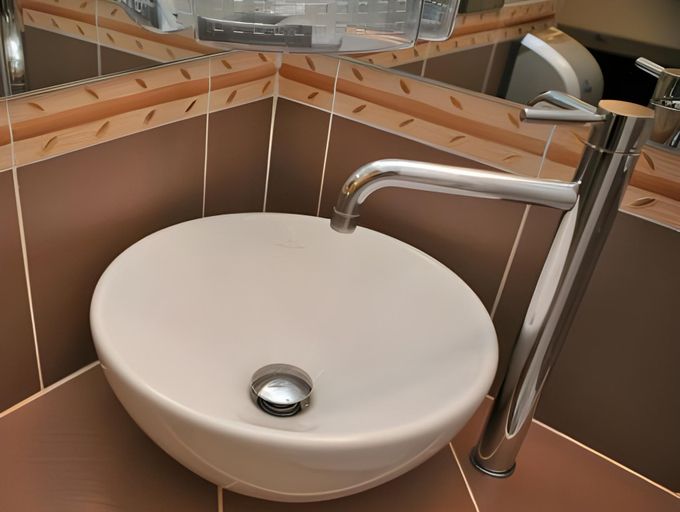 Bathroom 4, Hotel du Parc Limoges & Restaurant "Le temps d'une pause", Haute-Vienne