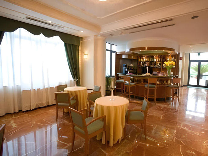 Food & Drinks 5, Hotel Dei Platani, Napoli