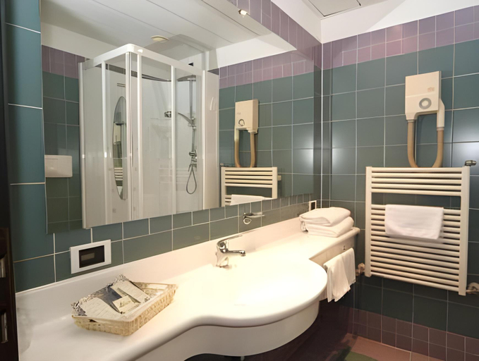 Bathroom 4, Hotel Motel Ascot, Monza and Brianza