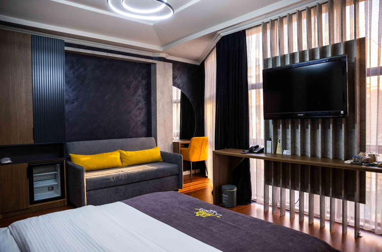 Bedroom, Hotel LaCorte, Priština