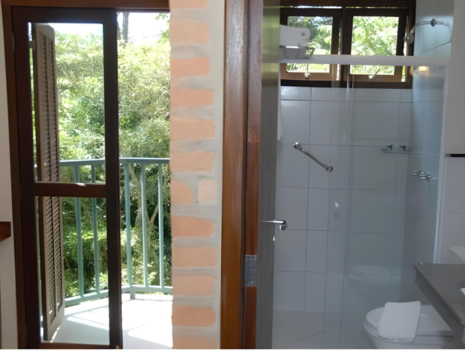Bathroom, Pousada Iguatiba, Paraibuna