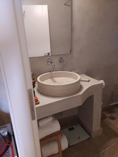 Bathroom 2, Wild Violet Villa: an old vision of luxury, Crete