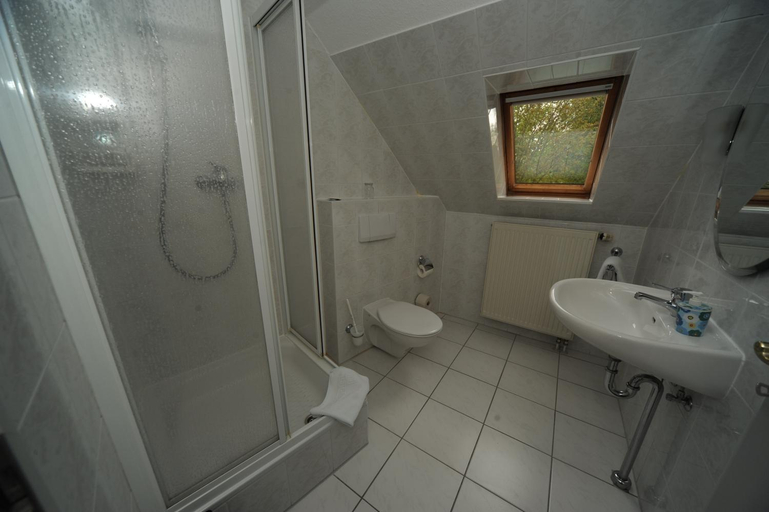 Bathroom 3, Hotel Am Markt, Vorpommern-Rügen