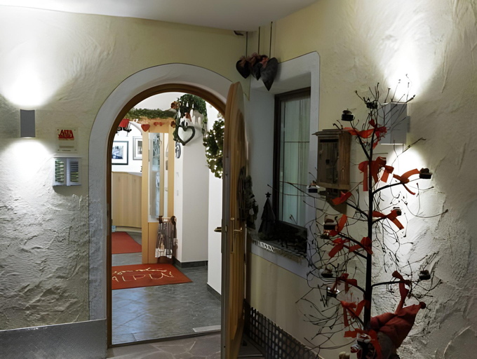 Others 4, Alpin Apartments Colfosco, Bolzano