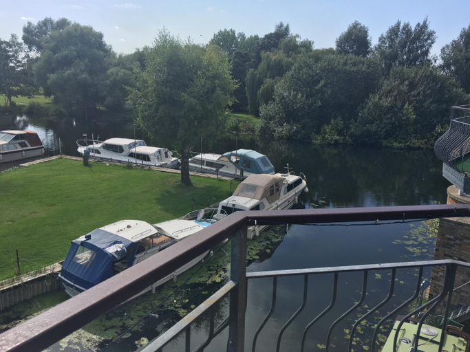 View 5, Whitehouse Guest House, Cambridgeshire