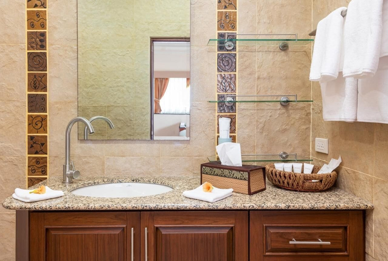 Bathroom, Sahaswara Luxury Villa Pattaya, Pattaya