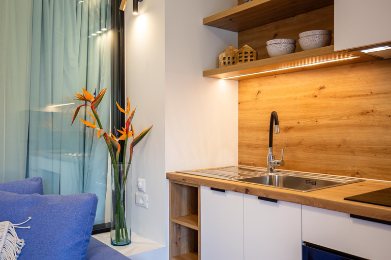Others 4, Lola Apartments, Ionian Islands
