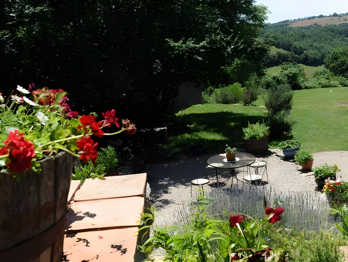 Others 5, Chambres d'Hotes Le Puits d'Amour, Tarn