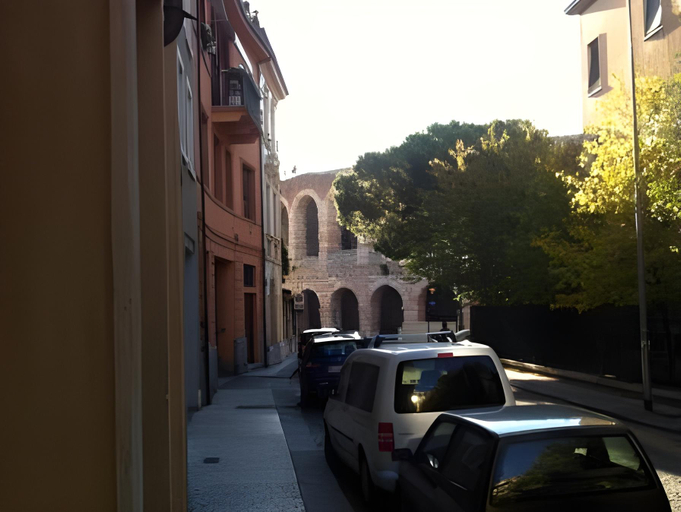 Others 5, Romeo Design Rooms, Verona
