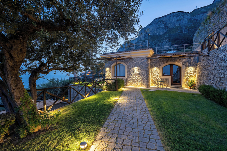 Exterior & Views 2, Tenuta dell'AlMa, Salerno