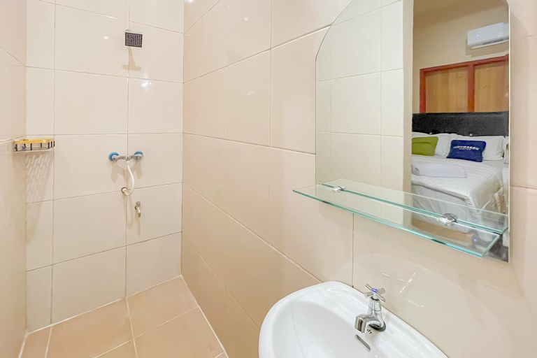 Bathroom 4