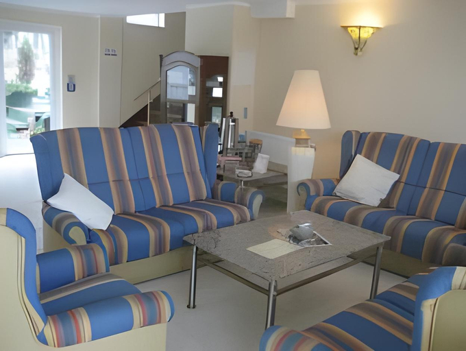 Public Area, "Sanddorn", Kur- und Ferienhotel, Direkte Strandlage, Fahrstuhl, Rostock