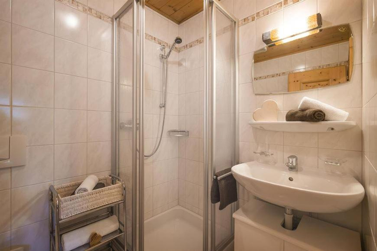 Bathroom 2, Hinterlechnerhof, Kitzbühel