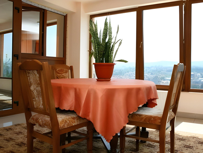 Food & Drinks 3, Panoramic Cetatuie, Cluj-napoca