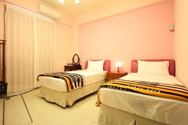 Others 2, Marathon B&B, Taitung