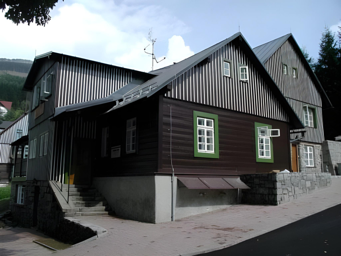 Others 4, Penzion Brnenka, Trutnov