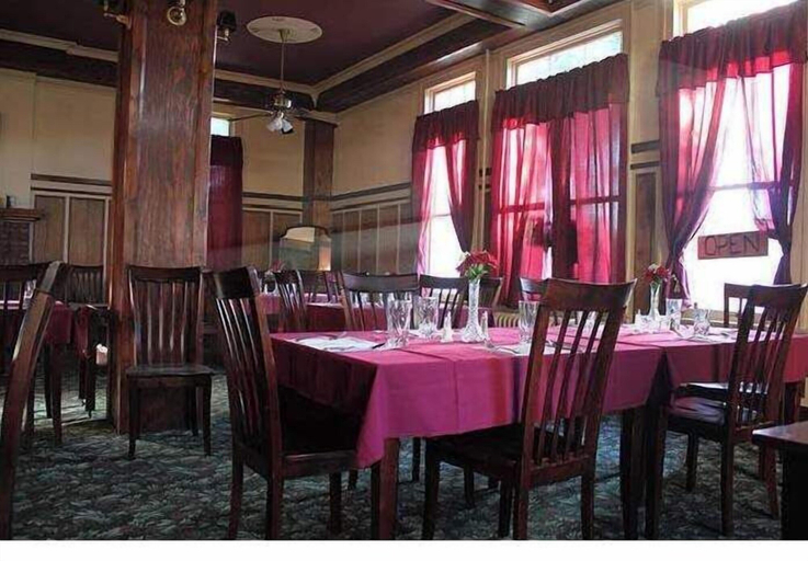 Food & Drinks 5, The Historic Union Hotel, Union