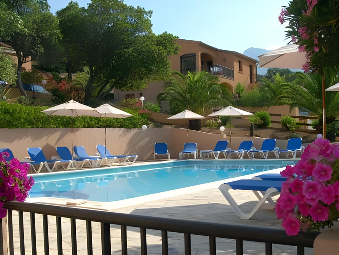 Others 5, Residence Cabanaccia, Corse-du-Sud