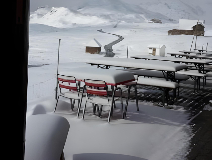 Others 4, Berggasthaus Tannalp, Obwalden