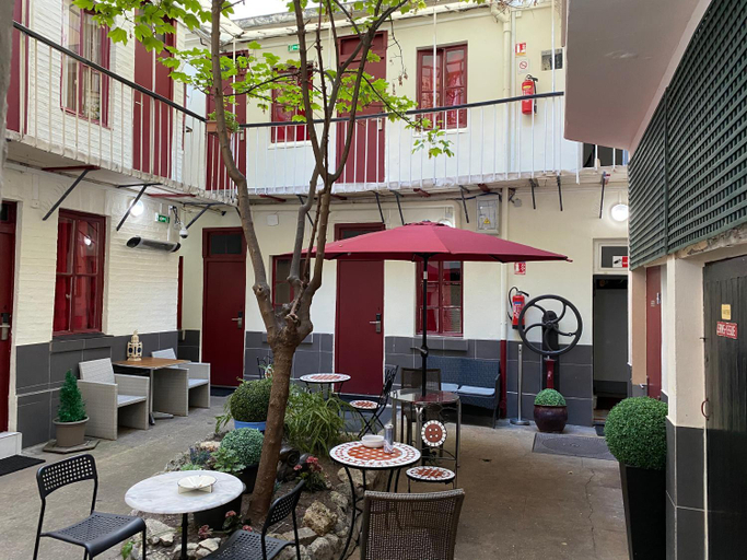 Food & Drinks, Hotel Chevallier, Hauts-de-Seine