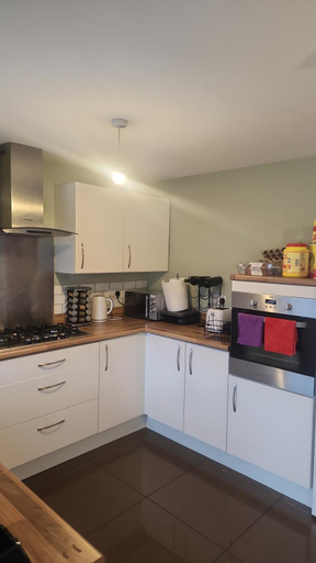 Kitchen 4, Glamshouse, Wolverhampton