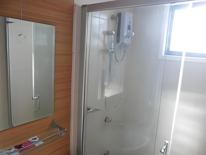 Bathroom 3, Olongapo Travel Lodge, Olongapo City