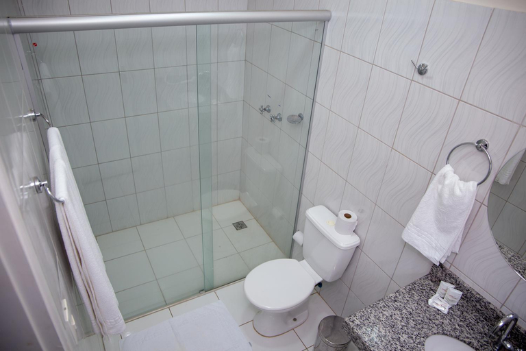 Bathroom 2, Hotel Bem Estar, Ibitinga