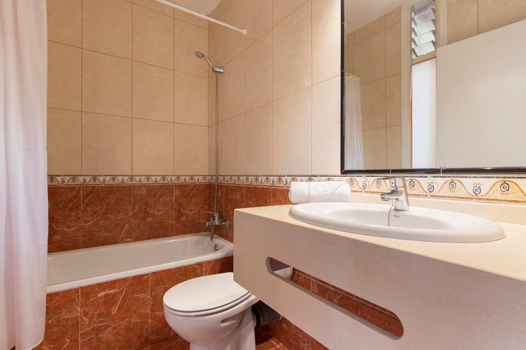 Bathroom 3, Hotel Club Palia Don Pedro, Santa Cruz de Tenerife