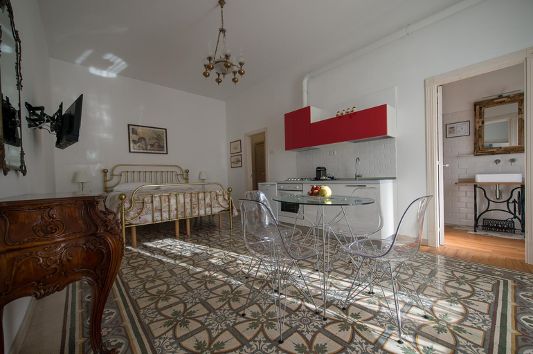 Others 4, Ai Cappuccini Guest House, Bari