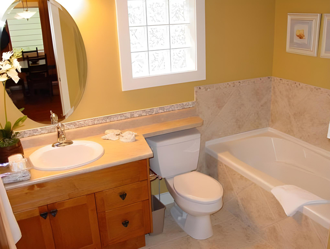 Bathroom 3, Oceanside Village Resort, Nanaimo