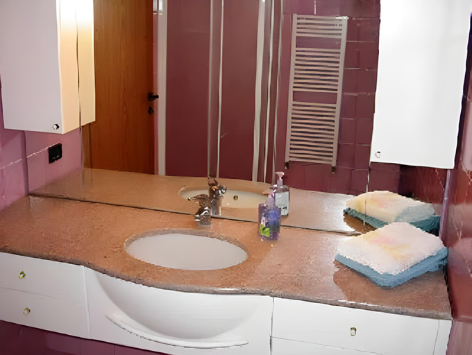 Bathroom 2, Kristall Lago Residence, Brescia