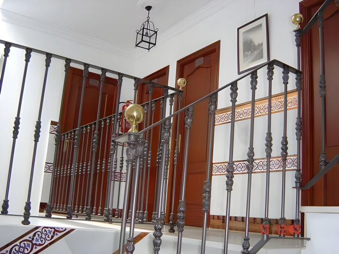Others 5, Hostal Paco´s, Sevilla
