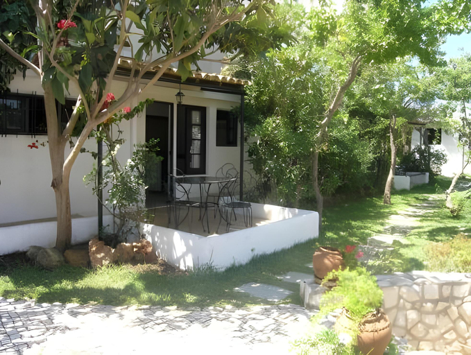 Others 5, Uma Casa a Beira Sol, Lagos
