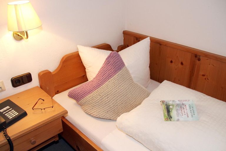 Bedroom 4, Ferienparadies Spielmannsau, Oberallgäu