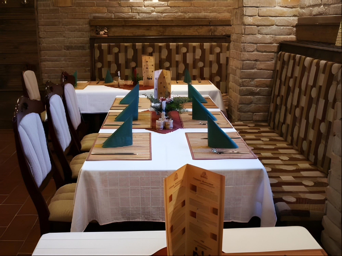 Food & Drinks 4, Het Pecset Fogado Etterem, Sopron-Fertőd