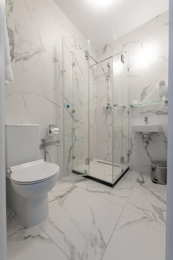 Bathroom, Bialy Gosciniec, Ciechanów