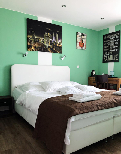 Bedroom 14