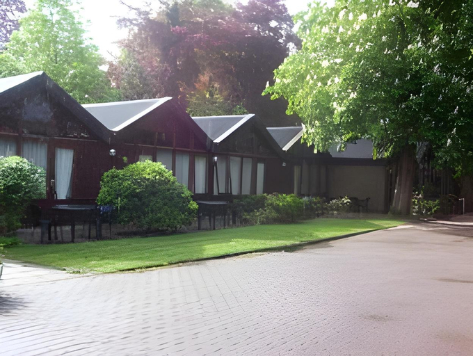 Others 4, Motel Oostvoorne, Westvoorne
