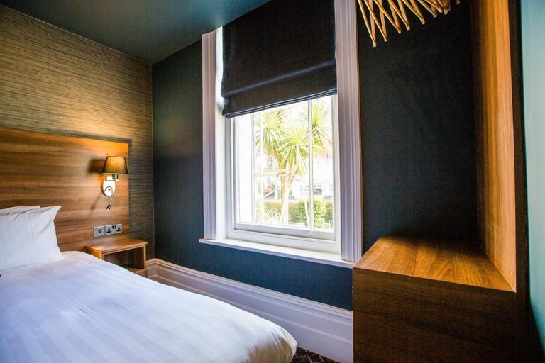Bedroom 13