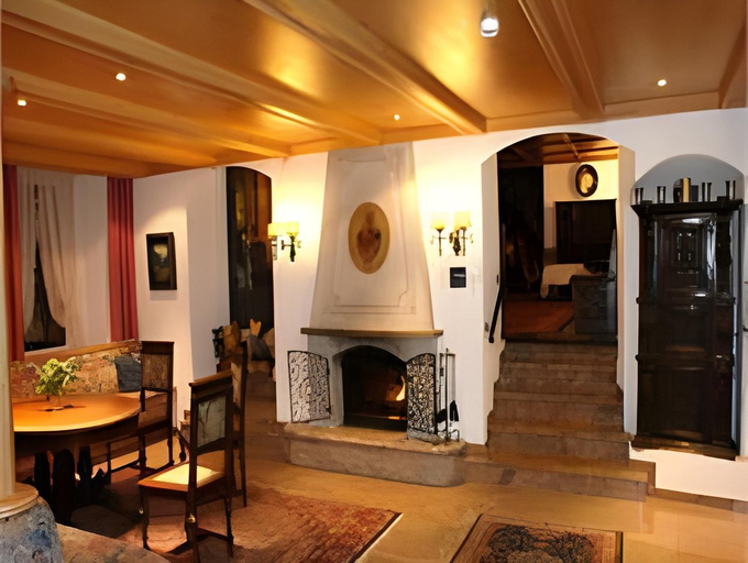 Public Area 2, Hotel Bären, Maloja