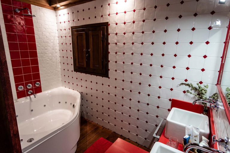 Bathroom 3, Casona de El Castaniu, Asturias