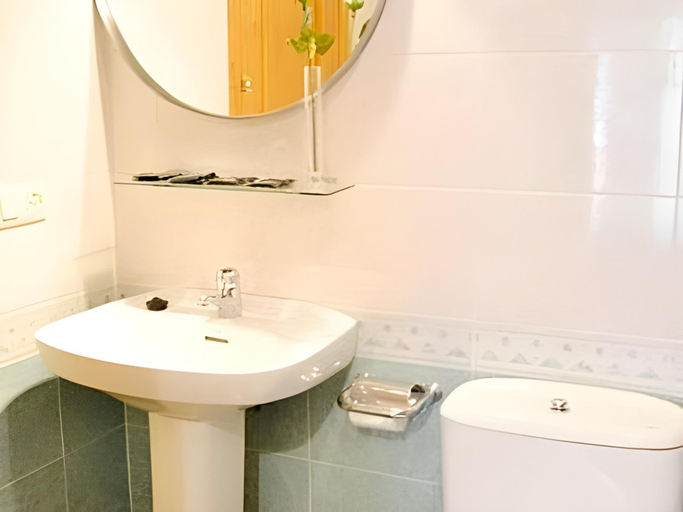 Bathroom, Hotel Moregon, Cáceres
