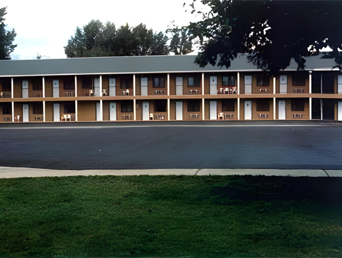 Others 2, Mary's Motel, Columbia-Shuswap