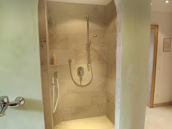 Bathroom 3, Landhotel Haflingerhof, Ostallgäu