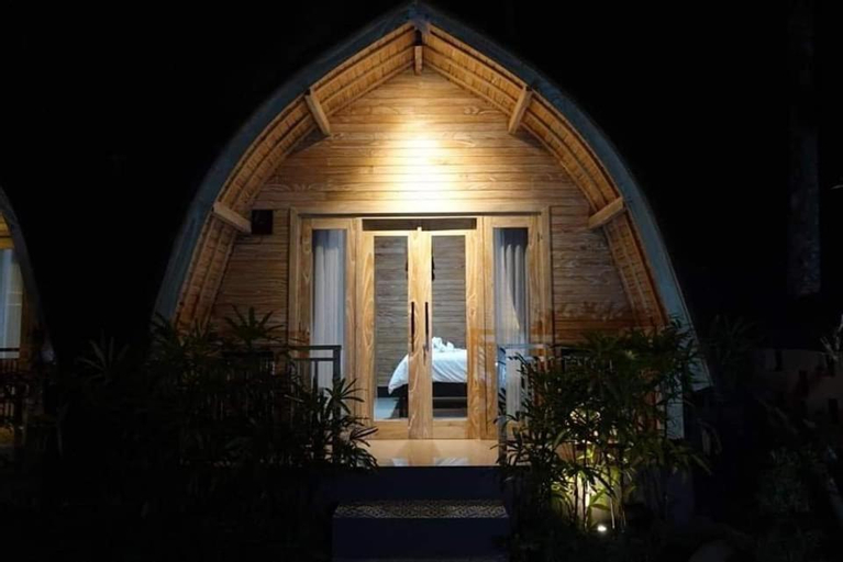 Exterior 1