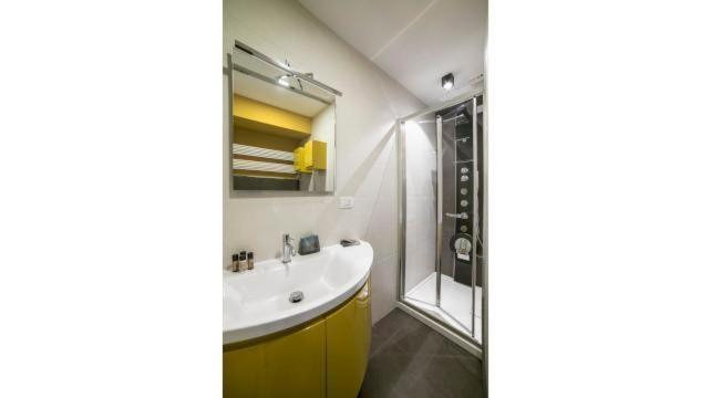 Bathroom 7