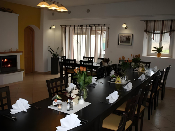 Food & Drinks 4, Penzion Sen, Český Krumlov