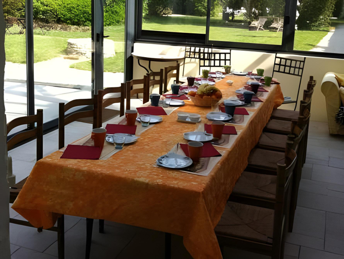 Food & Drinks 3, H de Surgeres, Charente-Maritime